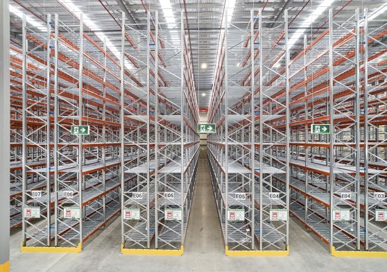 Selective pallet racking system installed by BHD Vietnam
