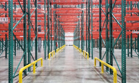 Selective pallet racking system installed by BHD Vietnam