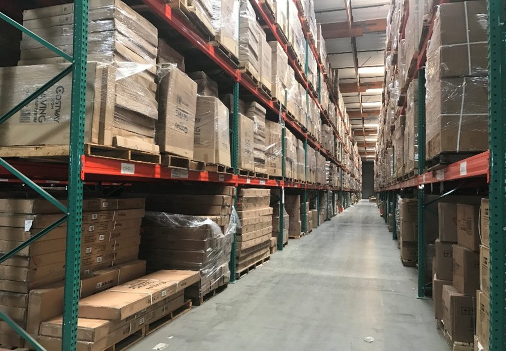 Teardrop pallet racking project installed by BHD Vietnam in Los Angeles, USA