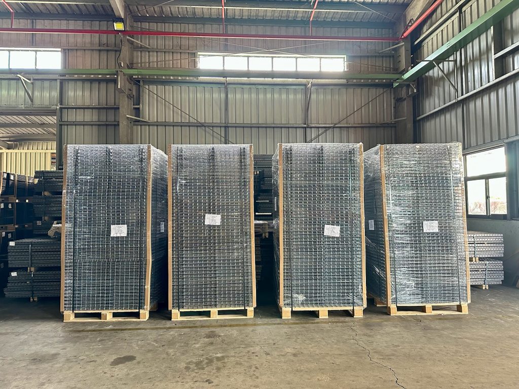 The wire mesh decking has been carefully packed to ensure safety during transportation.