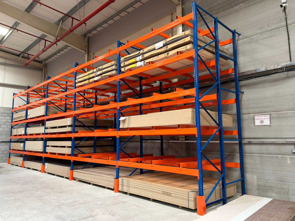 Double Deep Racking is specifically designed for storing long, oversized goods or panel materials.
